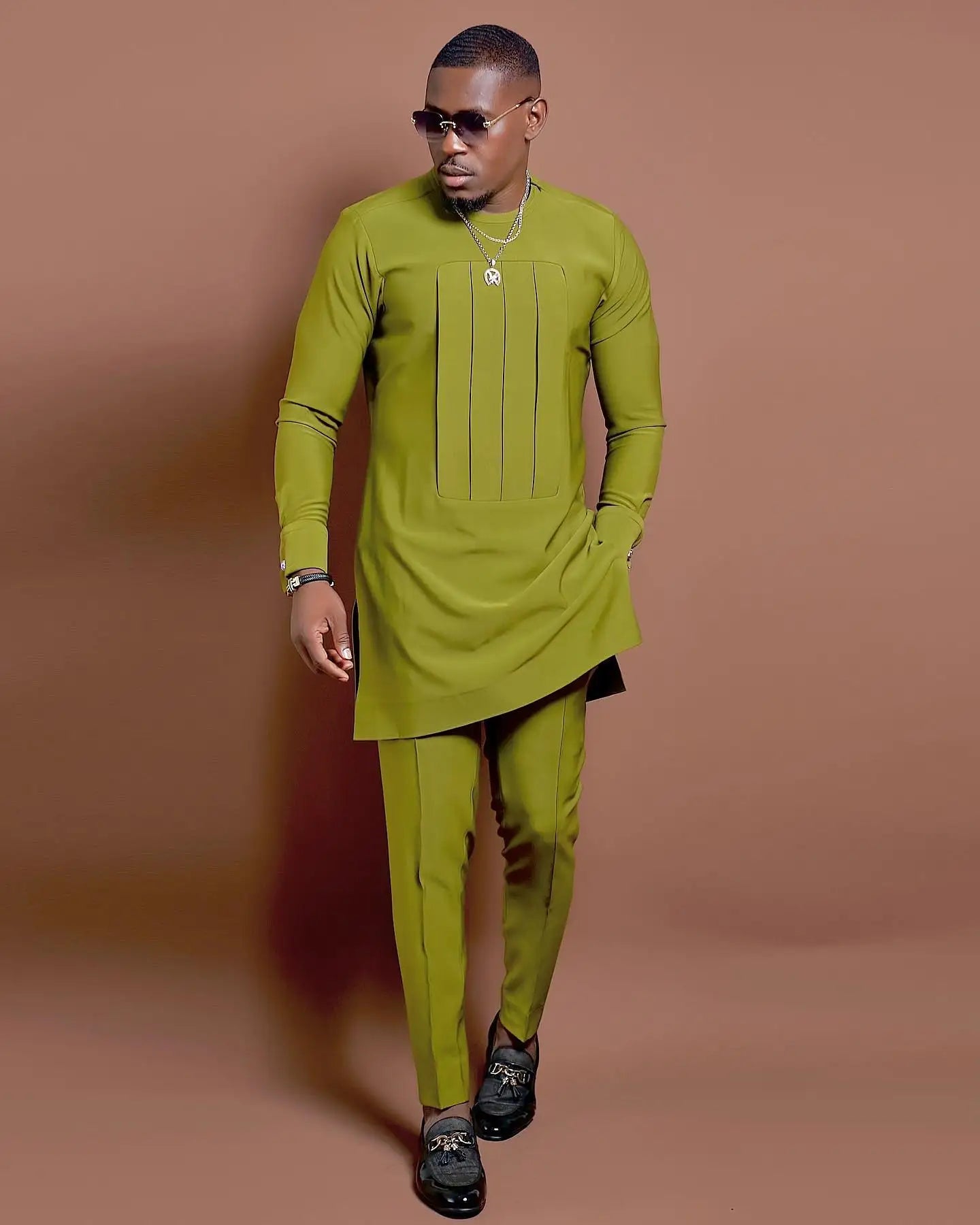 2024 African Dress, Men's groom shirt and trousers two-piece suit, embroidered .